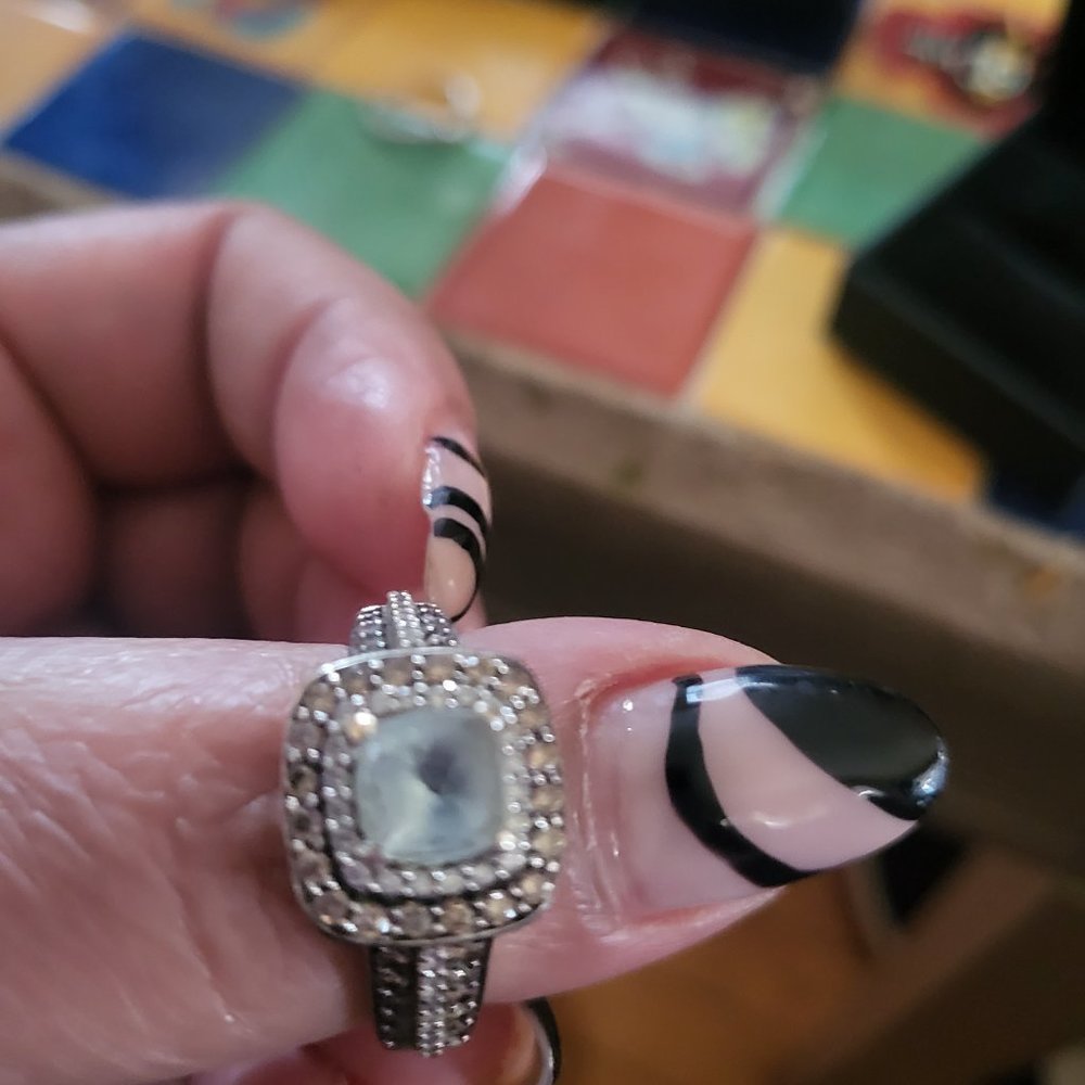 Wedding ring - Picture 3 of 4